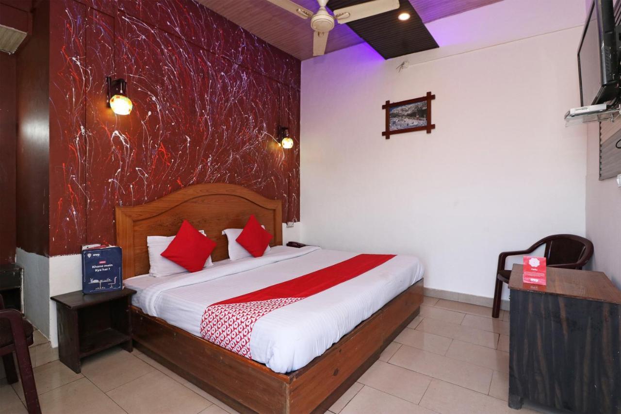 Oyo 67789 Hotel Savera Ahmedabad Luaran gambar