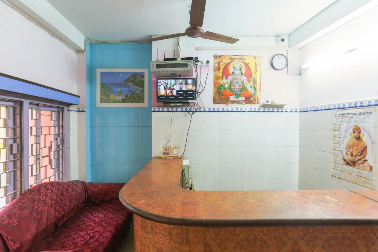Oyo 67789 Hotel Savera Ahmedabad Luaran gambar