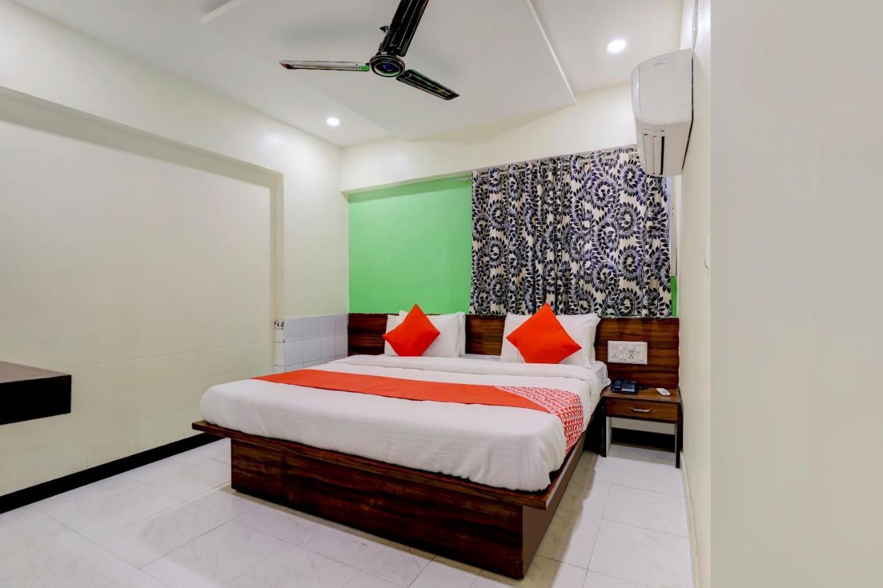 Oyo 67789 Hotel Savera Ahmedabad Luaran gambar